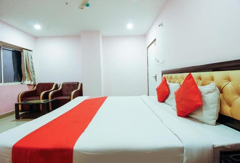 هتل Diamond Park By Oyo Rooms