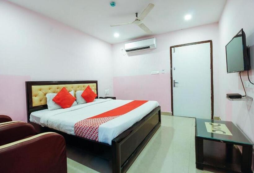 هتل Diamond Park By Oyo Rooms