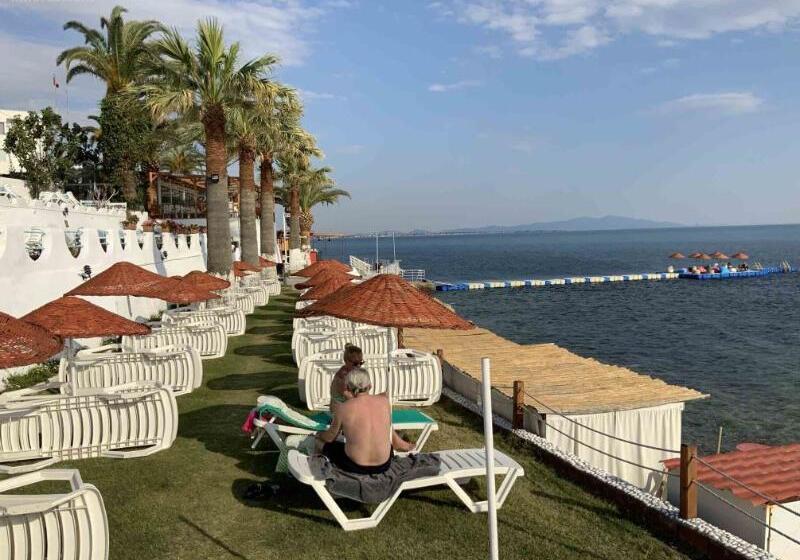 فندق Elma Beach Bungalow