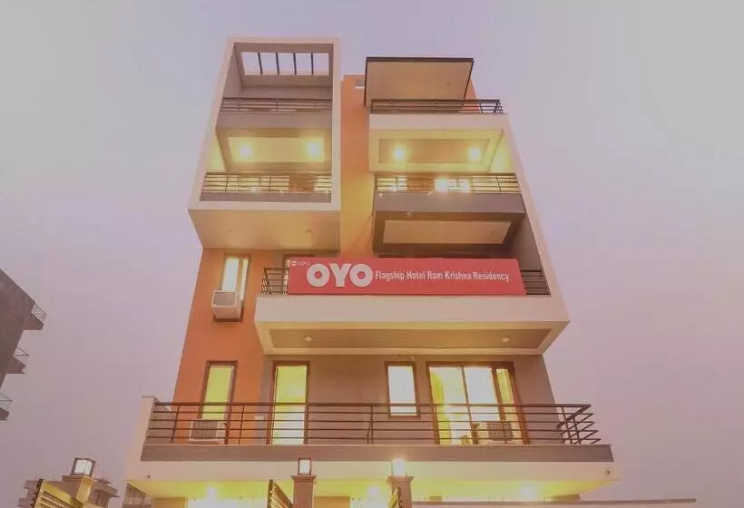 ホテル Collection O Comfort Residency Near Artemis Hospital