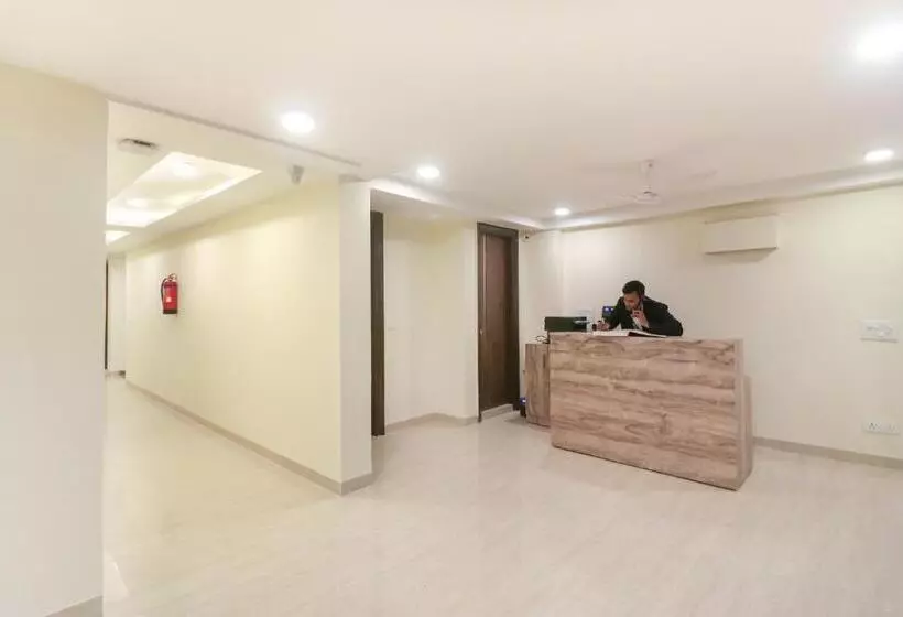 ホテル Collection O Comfort Residency Near Artemis Hospital