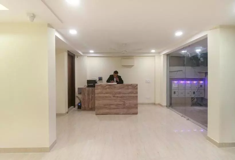 ホテル Collection O Comfort Residency Near Artemis Hospital