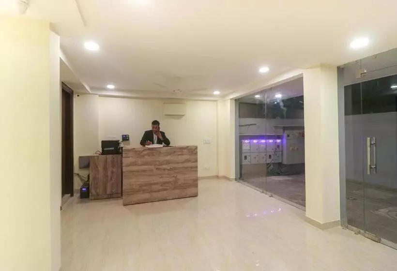 ホテル Collection O Comfort Residency Near Artemis Hospital