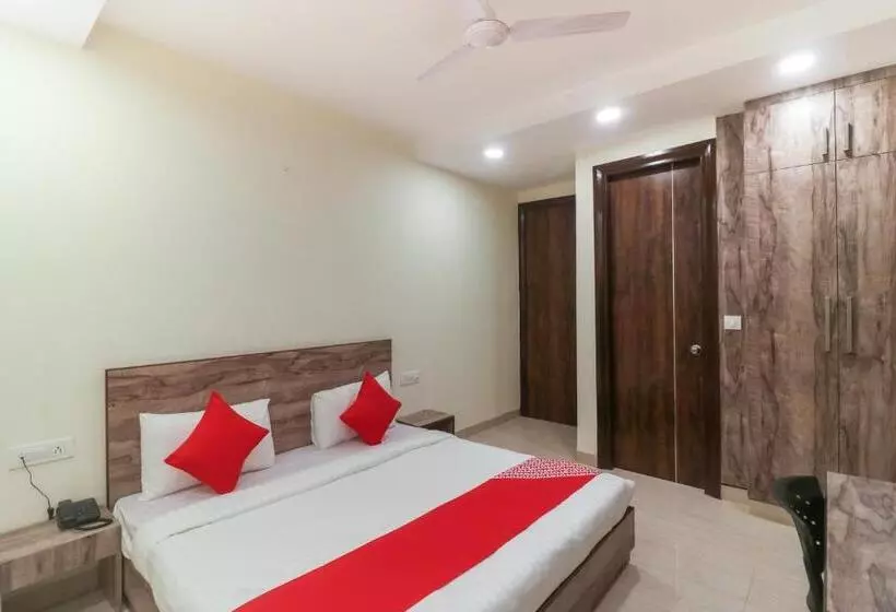 ホテル Collection O Comfort Residency Near Artemis Hospital