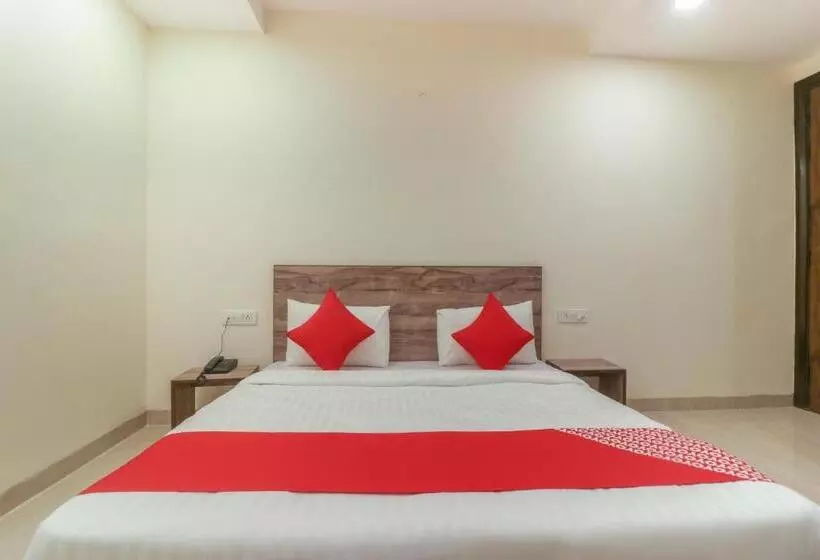 ホテル Collection O Comfort Residency Near Artemis Hospital