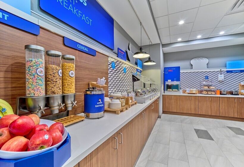 فندق Holiday Inn Express   Huntsville Space Center, An Ihg