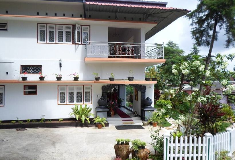 Hotel Kandy Hills Resort