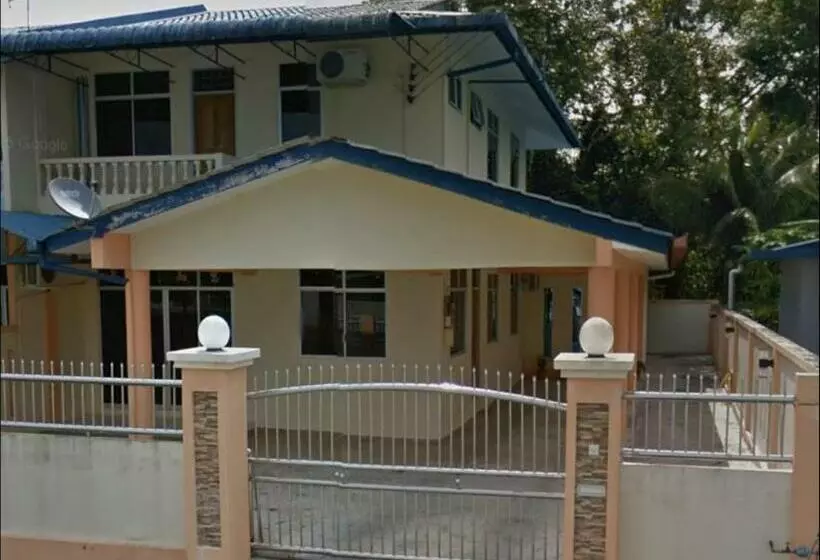 هتل Oyo 90310 E Homestay Permai Timur