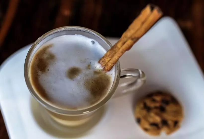 هتل Parkside Gayo Petro