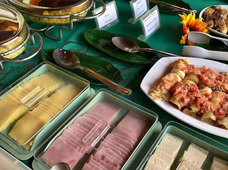 هتل Pousada Das Oliveiras