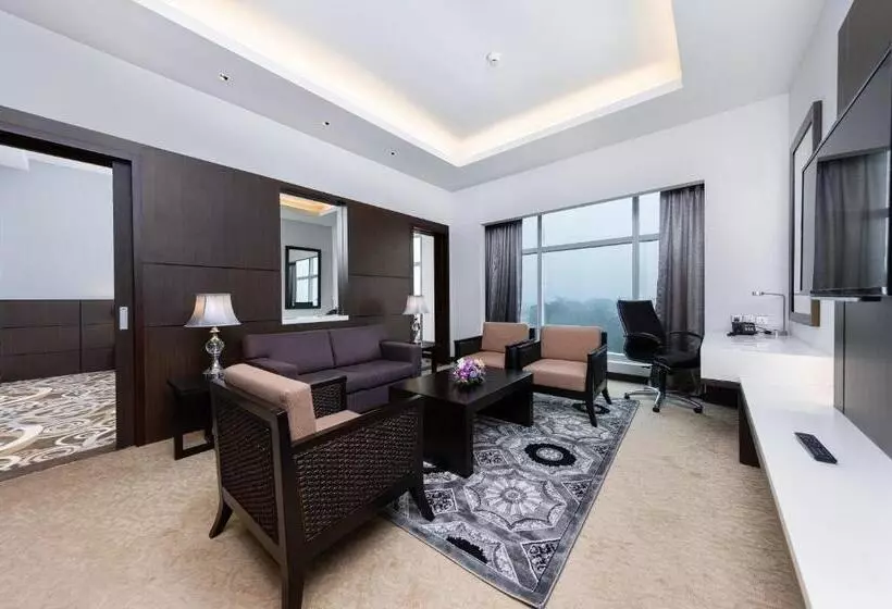 Raia Hotel & Convention Centre Kuching