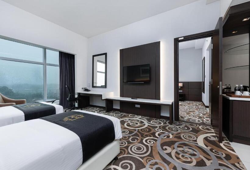 Raia Hotel & Convention Centre Kuching