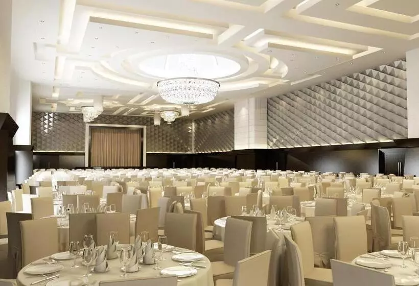 Raia Hotel & Convention Centre Kuching