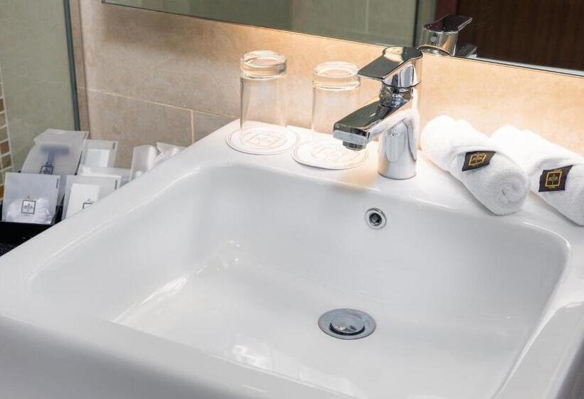 Raia Hotel & Convention Centre Kuching