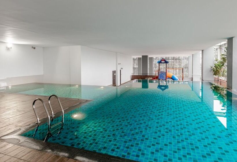 Raia Hotel & Convention Centre Kuching