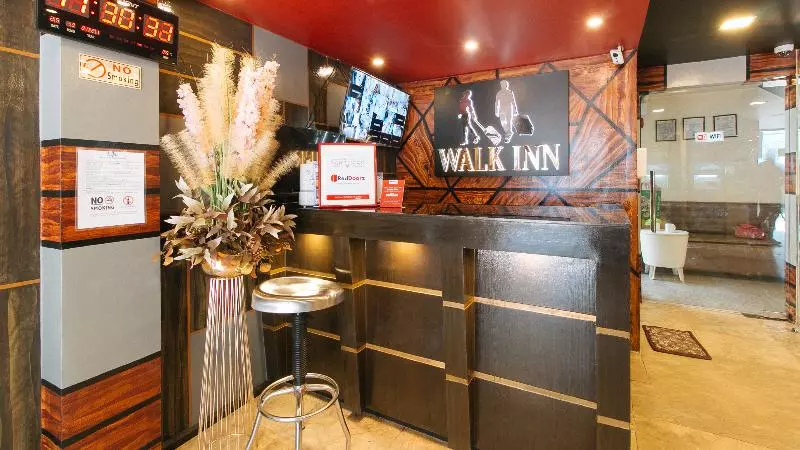 هتل Reddoorz @ Walk Inn