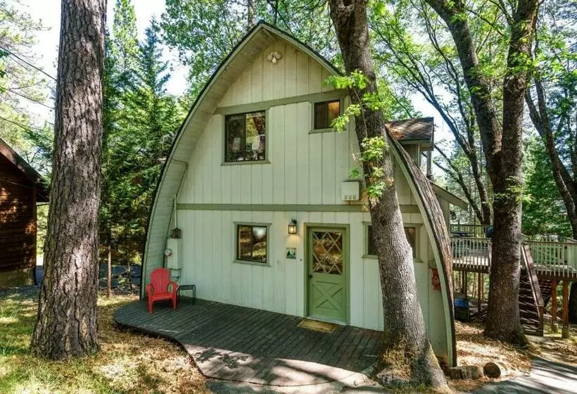 Pet Friendly Hart Lake House Cabin