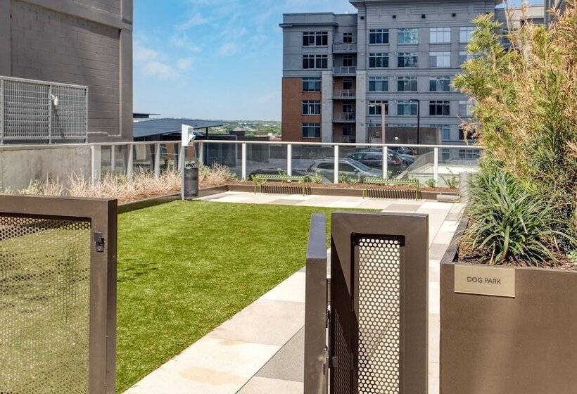 Carousel By Avantstay Brand New Condo In Austin W/ Amazing Amenities