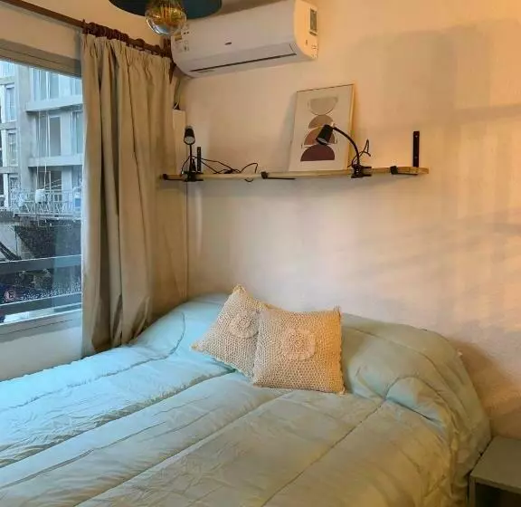 Comodo Monoambiente Bien Ubicado En Cordon