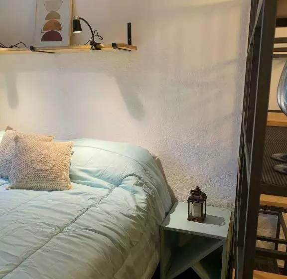 Comodo Monoambiente Bien Ubicado En Cordon