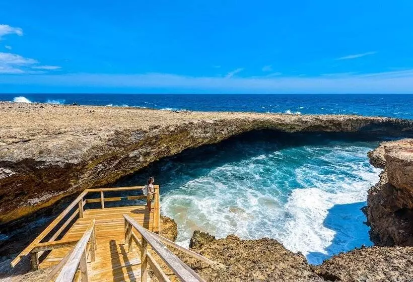 هتل Lagun Blou Resort