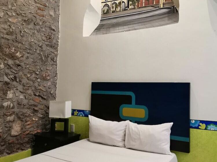 هتل Mesón Santa Clara