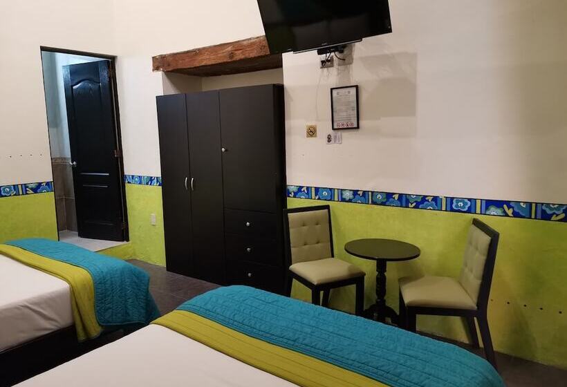 هتل Mesón Santa Clara