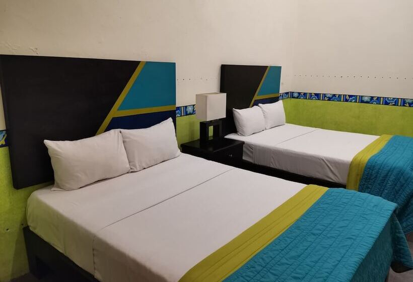 هتل Mesón Santa Clara