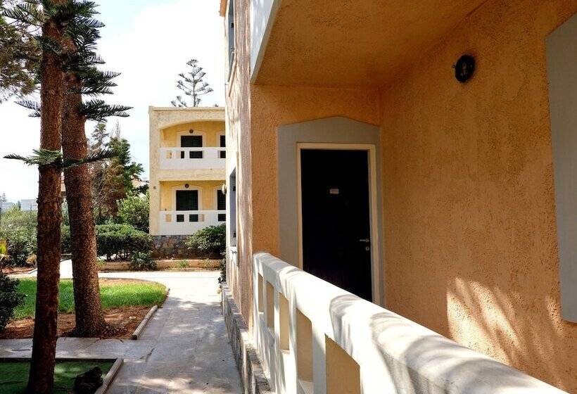 בית מלון כפרי Niros Beachfront Apart