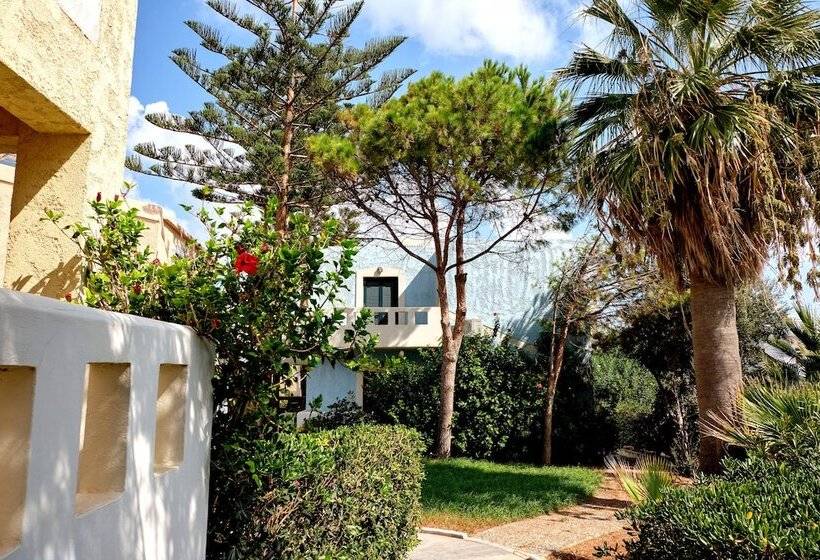 בית מלון כפרי Niros Beachfront Apart