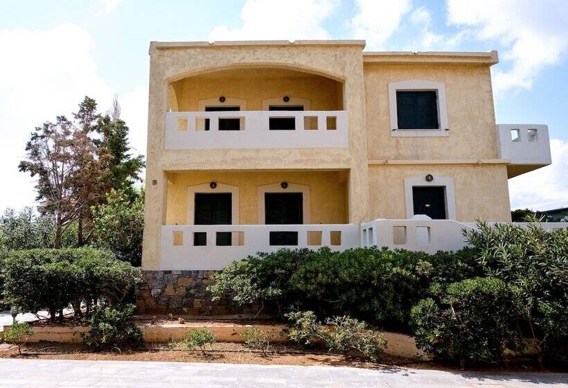 בית מלון כפרי Niros Beachfront Apart