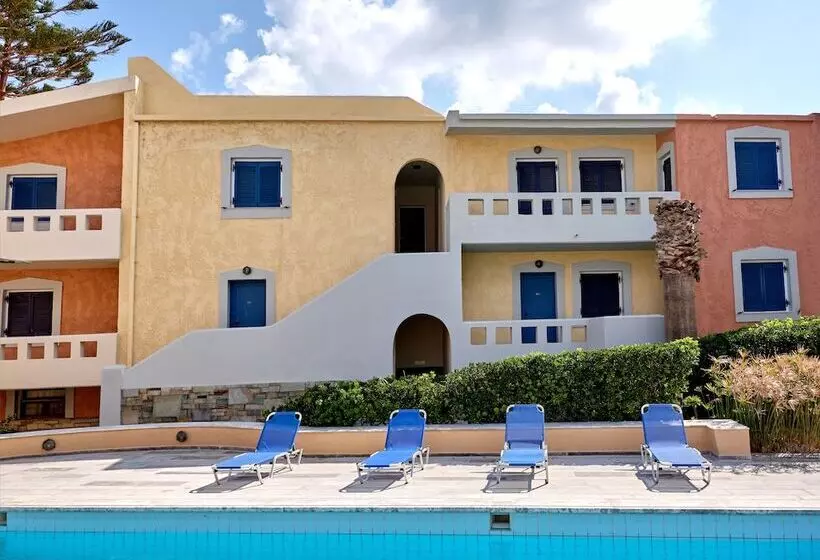 Hotelli Niros Beachfront Apart