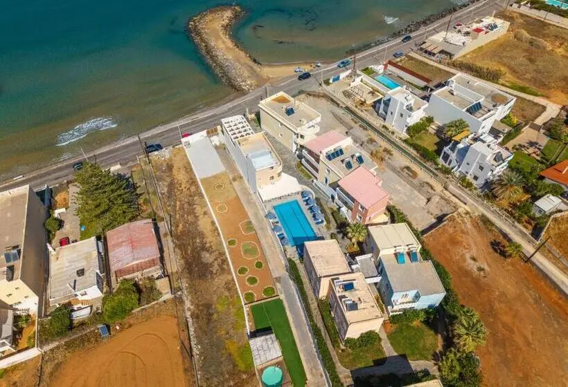 Hotelli Niros Beachfront Apart