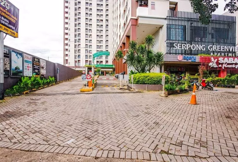 Hotelli Oyo 2582 Apartemen Serpong Green View