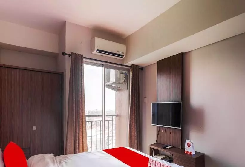 Hotelli Oyo 2582 Apartemen Serpong Green View