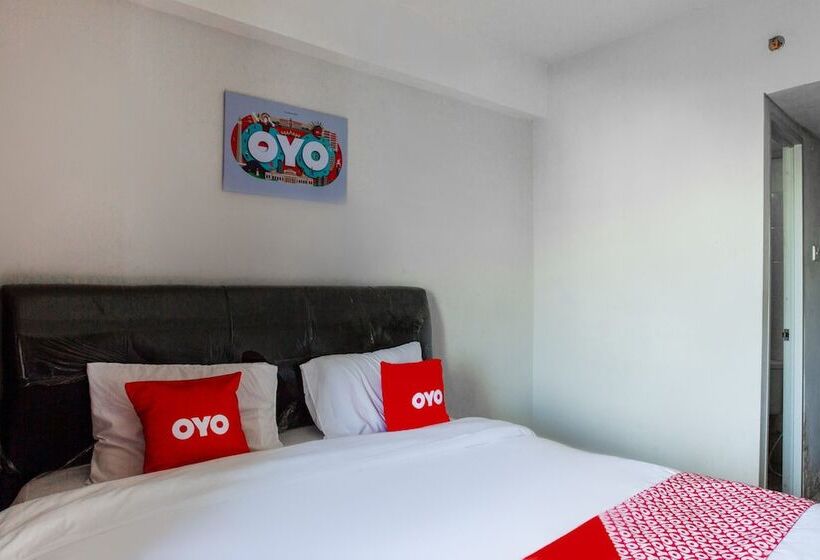 בית מלון כפרי Oyo 2582 Apartemen Serpong Green View