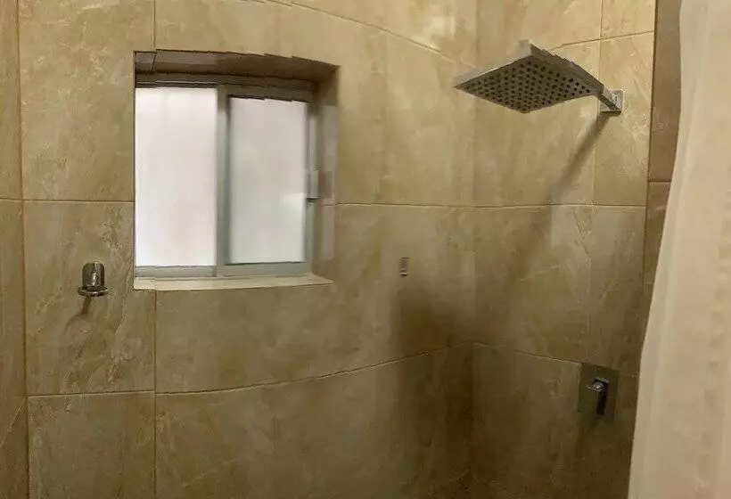 Hotelli Plaza Riviera