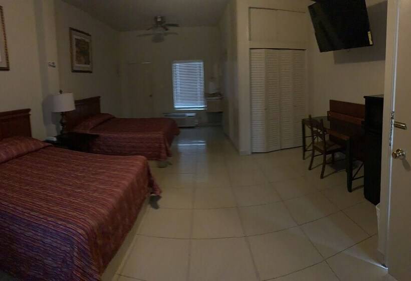 هتل Plaza Riviera