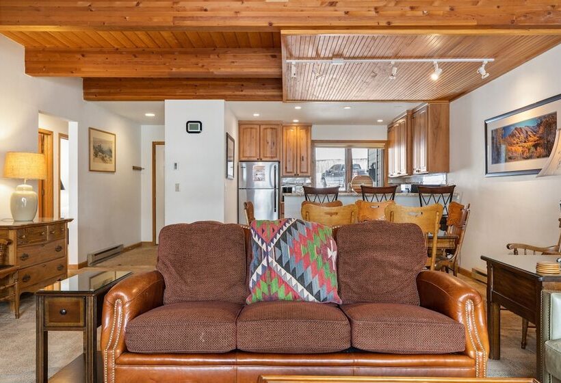 Riverside Condos A103 By Avantstay Condo Close To Downtown, Town Park & Ski Lift #8