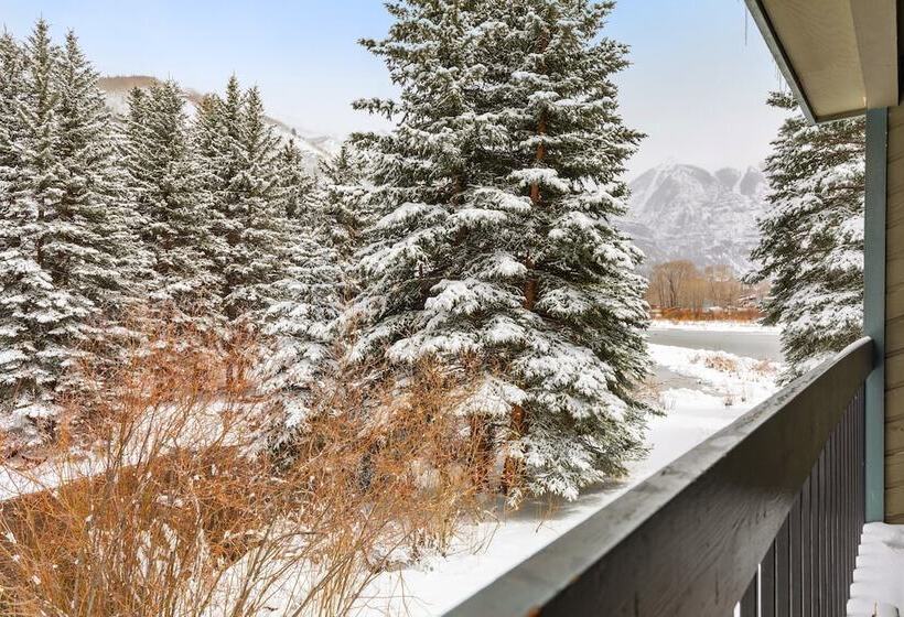 Riverside Condos A103 By Avantstay Condo Close To Downtown, Town Park & Ski Lift #8