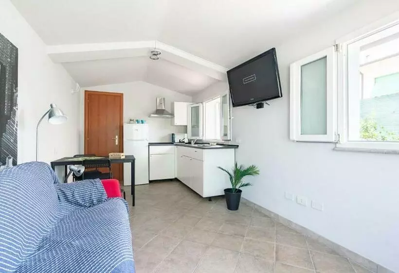 Sole&amore Apartment   By Host4u