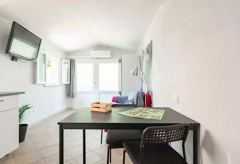 Sole&amore Apartment   By Host4u