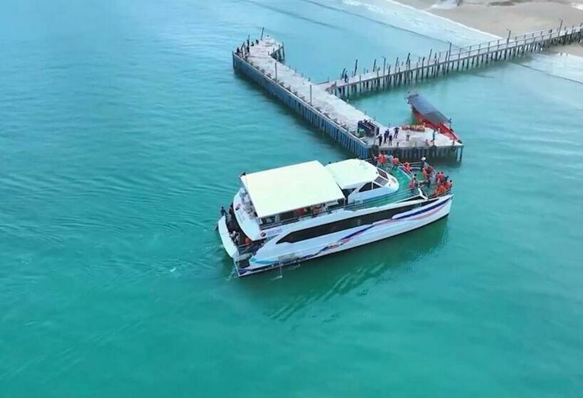 Alberg Bodega Beach Resort