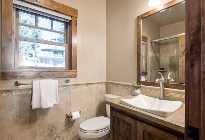 Atkinson By Avantstay Lake Front Home W Stunning Views In Tahoe Vista