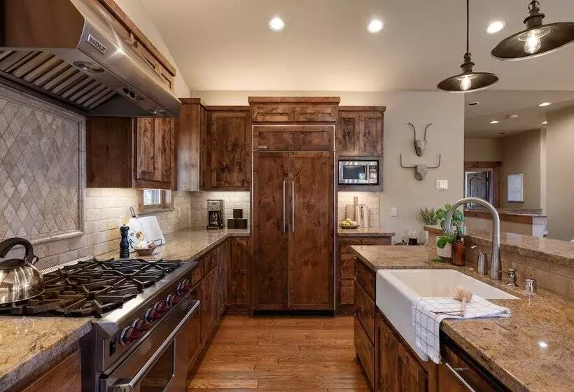 Atkinson By Avantstay Lake Front Home W Stunning Views In Tahoe Vista