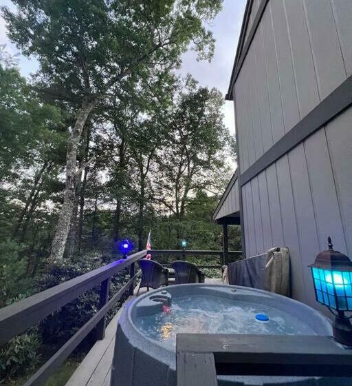 Centrally Located Resort In The High Country Relax