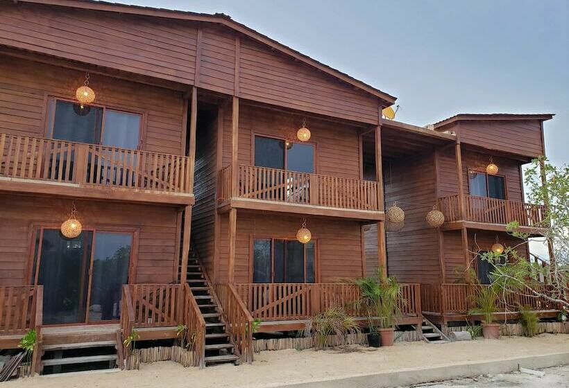 Hotelli Ecoco Holbox   Ecochic   Cabañas De Madera   Holbox Retreat