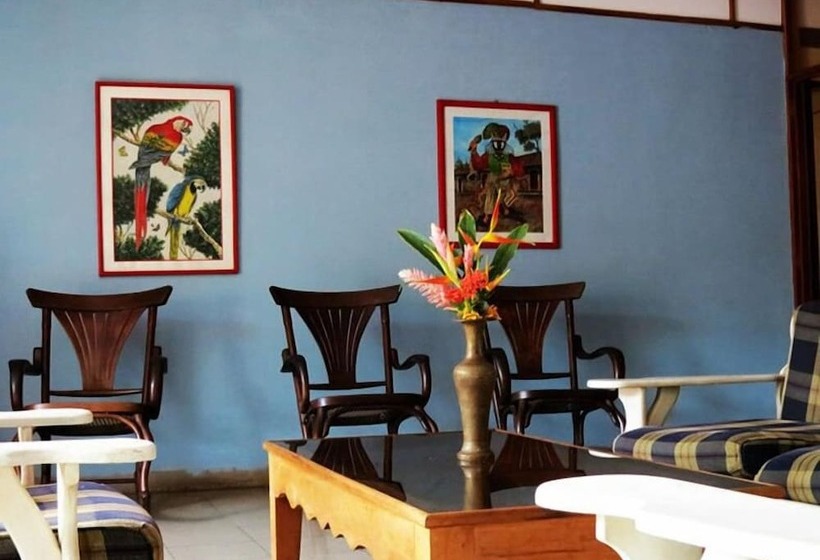 هتل Hostal Doña Ida Hostel