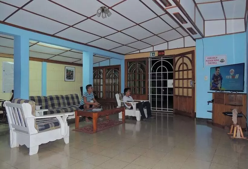 هتل Hostal Doña Ida   Hostel