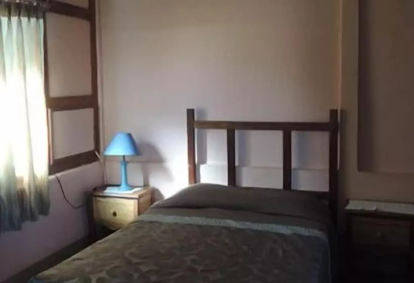 هتل Hostal Doña Ida   Hostel